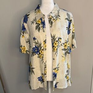 Women's Cream Floral Short-Sleeve Button-Down Shirt with Blue and Yellow Blooms